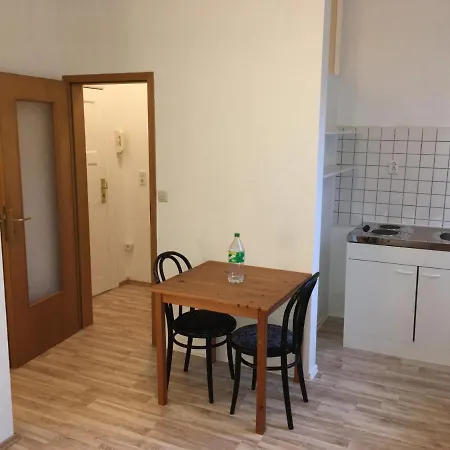Beethovenstrasse 1 ホームステイ